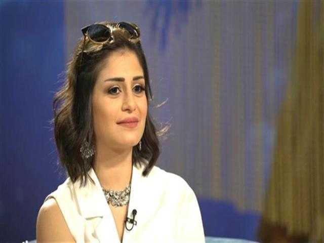 منة فضالى تبهر متابعيها بإطلالة جذابة