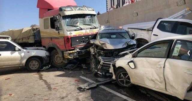 مصرع وإصابة 10 من أسرة واحدة في تصادم على دائرى المعادى