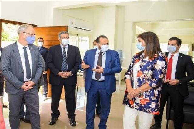 «مكرم» تتفقد المركز المصري الألماني للوظائف والهجرة