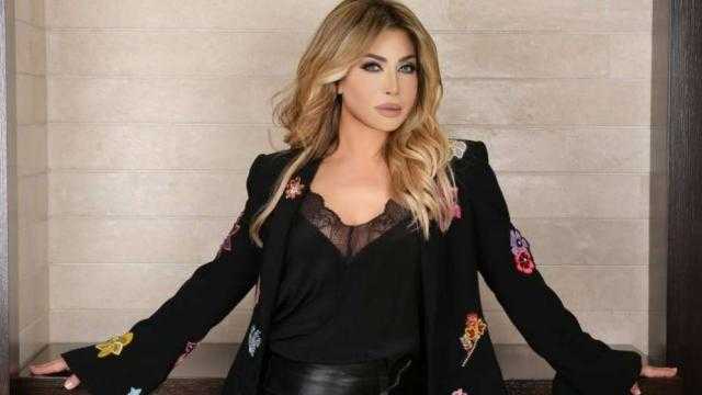 بفستان مثير و مكشوف.. جرأة نوال الزغبي تشعل إنستجرام