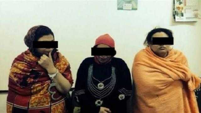 تفاصيل سقوط قوادة تدير شبكات دعارة على الإنترنت بمصر القديمة
