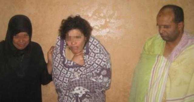 ‫ضبط شخص بصحبة سيدتين يستخدمهما في الأعمال المنافية للآداب