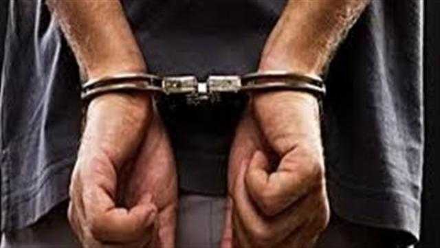سقوط عاطل يروج للأعمال المنافية للآداب على «الإنترنت»