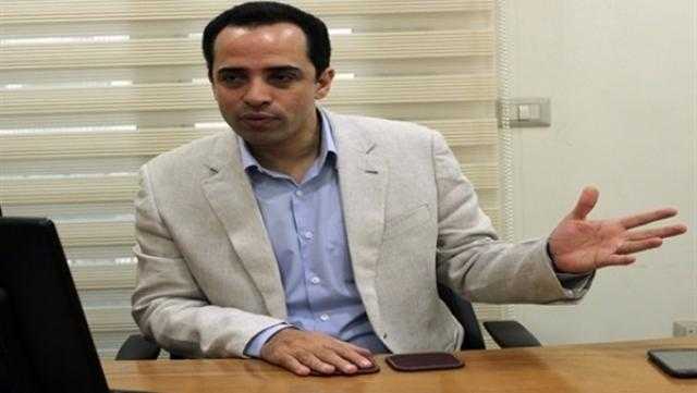 أستاذ قانون دستوري: «محمد أبو العينين شخصية برلمانية دولية وليست مصرية فقط»