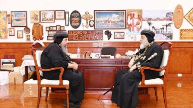 البابا تواضروس الثاني يعقد لقاءً رعويا بأسقف منفلوط في العباسية