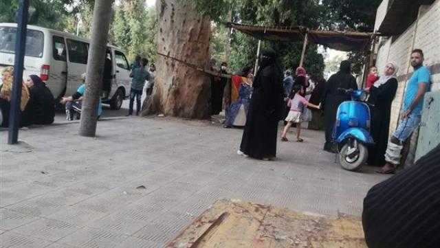 توافد المواطنين على مدرسة القومية بالجيزة للإدلاء بأصواتهم  (صور)