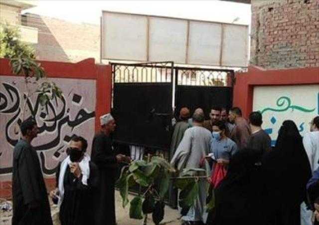 فتح لجان الصف وأطفيح أمام الناخبين وحضور متوسط للسيدات والشباب