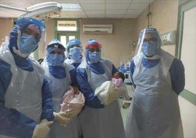 ولادة توأم لمصابة بكورونا في مستشفيات جامعة المنصورة