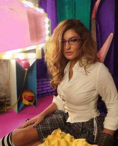 شذى حسون تخطف الأنظار يإطلالة مبهجة