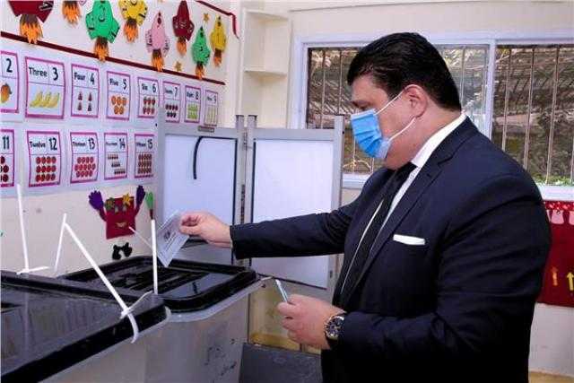 رئيس «الوطنية للإعلام» يدلي بصوته في انتخابات النواب 2020
