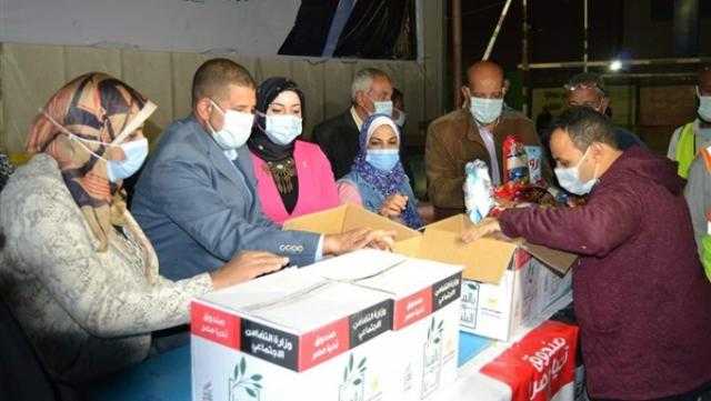 وصول أكبر قافلة مواد غذائية من ”تحيا مصر” للأسر الأولي بالرعاية بالسويس