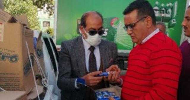 ضبط 117466 قطعة شيكولاتة وبسكويت وسلع غذائية منتهية الصلاحية في الأقصر