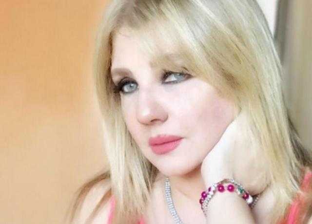 ندى بسيونى تحتفل بفوز الأهلى بهذه الطريقة