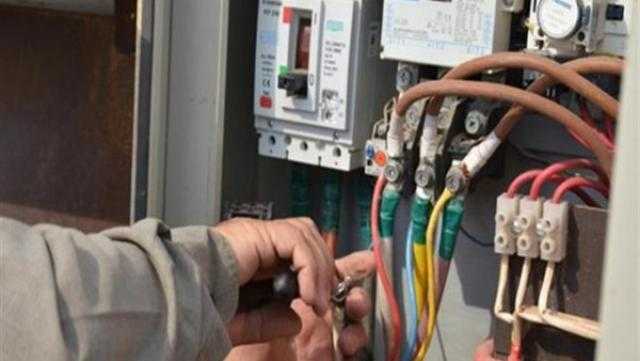 ضبط 14 ألف قضية سرقة كهرباء في أول أيام العيد
