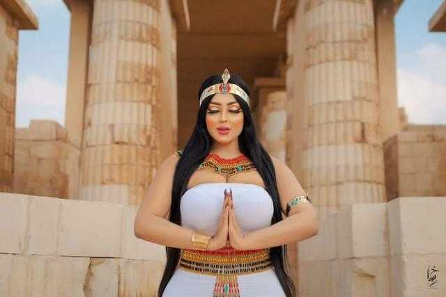 بدء التحقيق مع «موديل سقارة» في واقعة «تصوير فوتوسيشن»