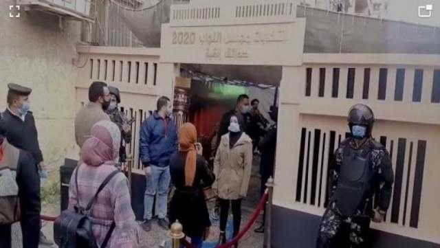 إقبال كبير من الناخبين للإدلاء بأصواتهم في حدائق القبة