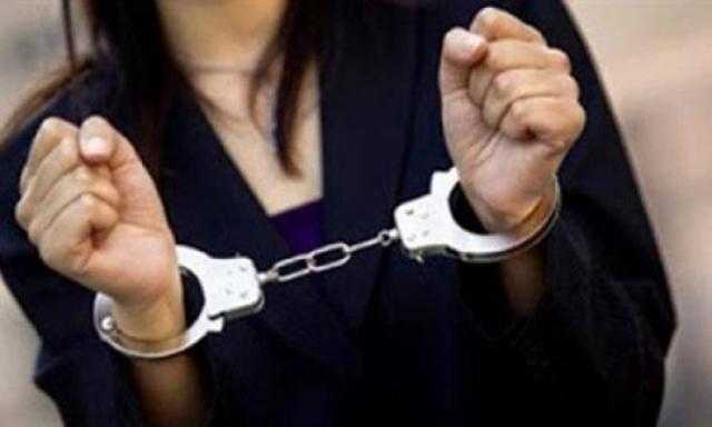 ضبط طالبة جامعية بتهمة النصب على المواطنين عبر فيس بوك