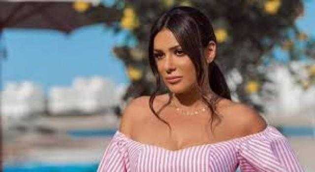 شاهد.. إنجي المقدم على نيل أسوان