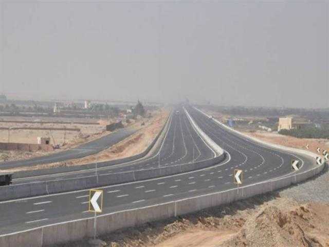 إعادة فتح طريقى السويس الصحراوى والكريمات بعد زوال الشبورة