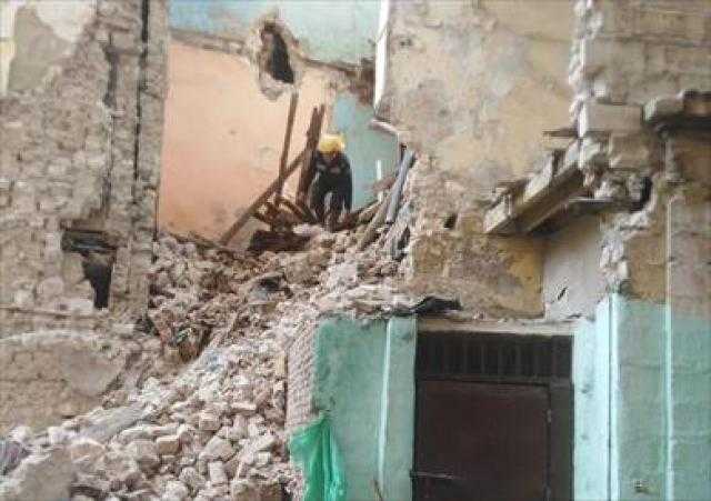 انهيار جزء من سقف عقار بالخليفة دون إصابات