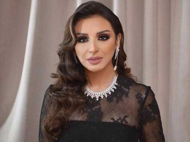 بفستان مكشوف.. أنغام تروّج لأغنيتها الجديدة ” ونفضل نرقص ”