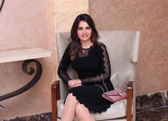 دينا فؤاد سعيدة بالتعاون مع ياسمين عبدالعزيز