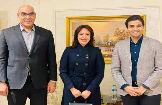 ”تنسيقية الأحزاب” تدعم المنتخب الوطني بزيارة اتحاد كرة اليد