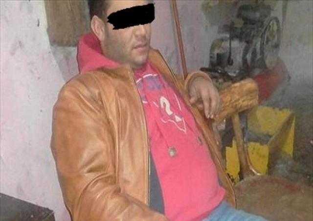 النيابة توجه للأب المتهم بتعرية طفلته تهمة الشروع في القتل