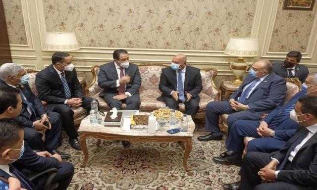 كامل الوزير يهنئ رئيس وأعضاء لجنة النقل بفوزهم في البرلمان