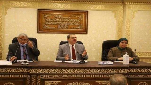 «سعفان» من البرلمان: 1286 مفتشا يتابعون 3 ملايين منشأة للاطمئنان على العمالة