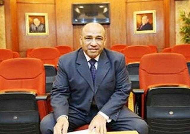 رفعت رشاد يتقدم بأوراق ترشحه لمنصب نقيب الصحفيين