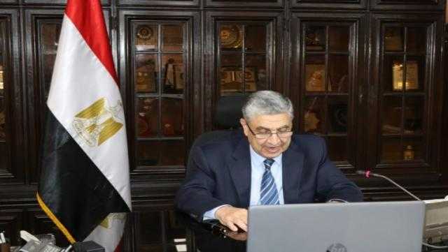 شاكر للنواب: مستعدون لشراء الكهرباء من المواطنين أصحاب محطات الطاقة الشمسية