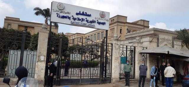 أسرة يوسف شعبان تصل مستشفى العجوزة لتشييع جثمانه
