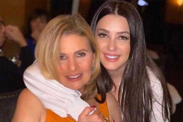 كندة علوش ليسرا: كل سنة وأنتِ السند والفرحة