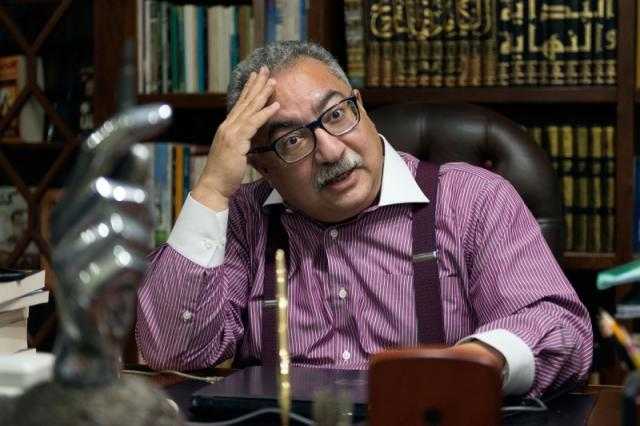 إصابة إبراهيم عيسى خلال تصوير حلقة برنامجه.. تفاصيل