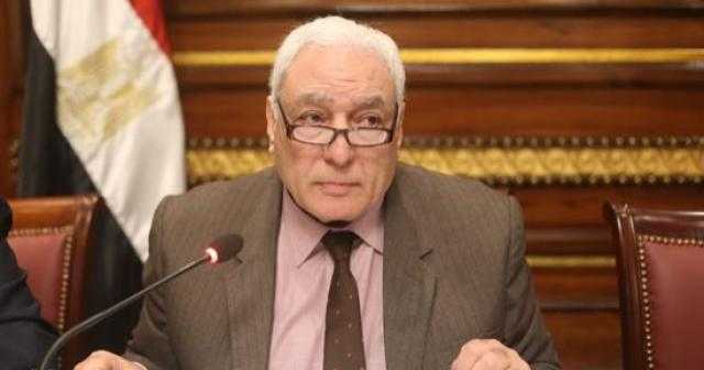 أسامة العبد: من الضروري التصدي للاستخدام السيئ لمواقع التواصل الاجتماعي