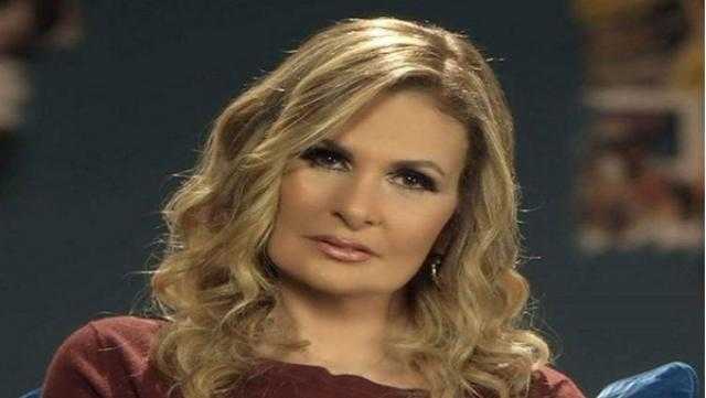 بلوك شبابي يسرا تتباهي بجمالها