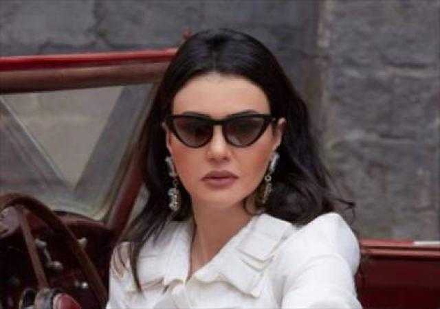 الليلة.. دينا فؤاد تفاجىء الجمهور بظهورها في «اللى مالوش كبير» على cbc