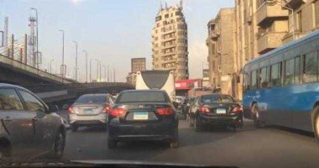 النشرة المرورية.. كثافات متحركة بشوارع القاهرة والجيزة في ثالث أيام رمضان