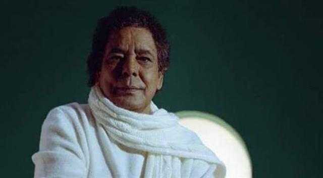 محمد منير يحتفل برحلة 42 عاما من الغناء في الأوبرا