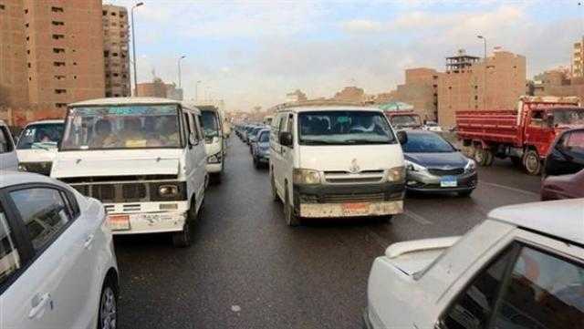 النشرة المرورية.. كثافات متحركة بشوارع القاهرة والجيزة