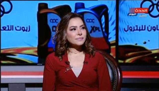 الفنانة ألفت عمر تكشف عن أول قصة حب في حياتها