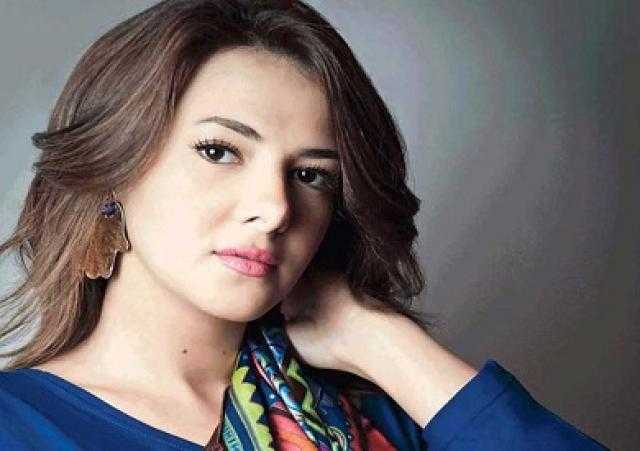 دنيا سمير غانم تحتفل بعيد ميلادها بالأسود