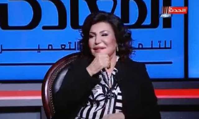 نجوى فؤاد: كنت أتقاضى 150 قرشا في الفرح.. فيديو
