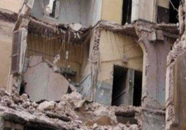 سقوط شرفة عقار على مواطن في الدقهلية