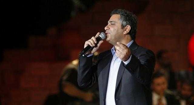 فضل شاكر يعيد طرح «الأرض بتتكلم عربي» لسيد مكاوي