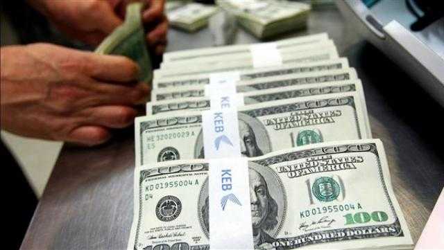 الأموال العامة: ضبط 3 أشخاص يتاجرون في النقد الأجنبي ب