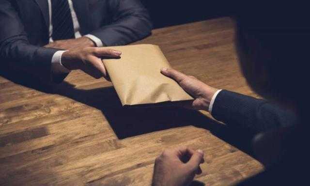 القبض على رئيس شركة مياه دمياط بتهمة تلقي 3 ملايين جنيه على سبيل الرشوة