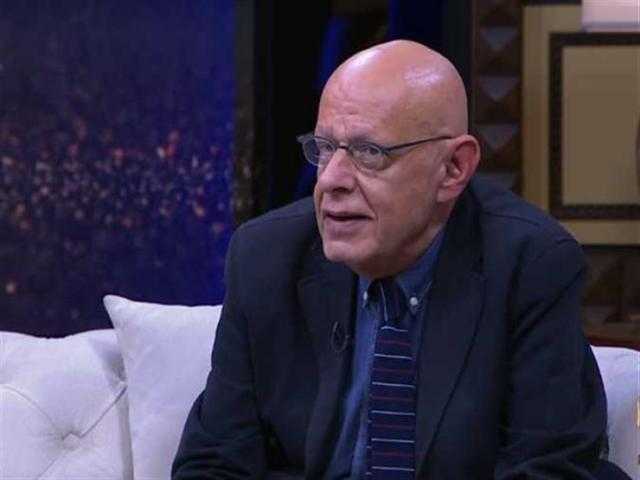زكي فطين عبد الوهاب: حاسس إن السرطان بقى واحد صاحبي.. في الرئة والمخ
