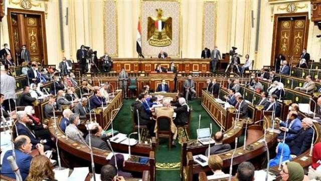 ”محلية النواب” تناقش 12 طلب إحاطة عن مشكلات التوك توك وتراخيص المحال والصرف